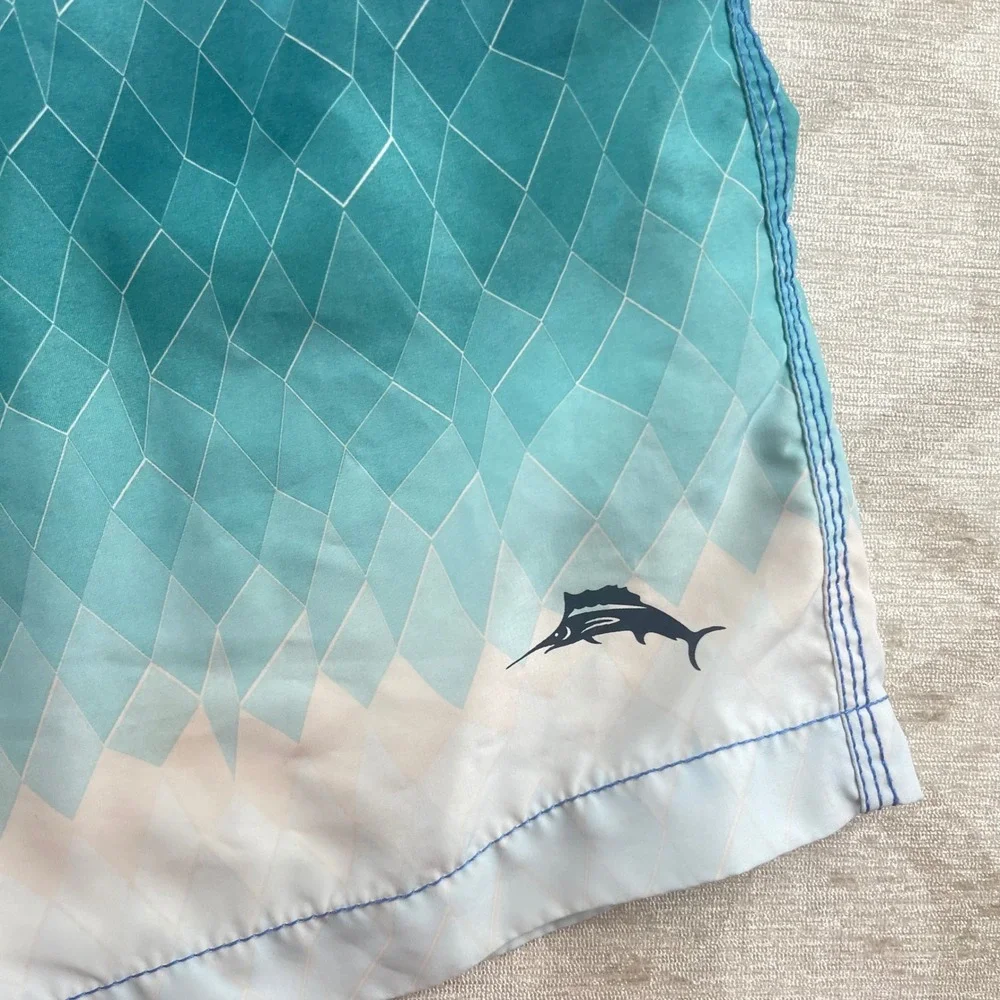 Tommy Bahama Relax Swim Trunks‎ Men's Size 32 Blue Teal Diamond Board Shorts